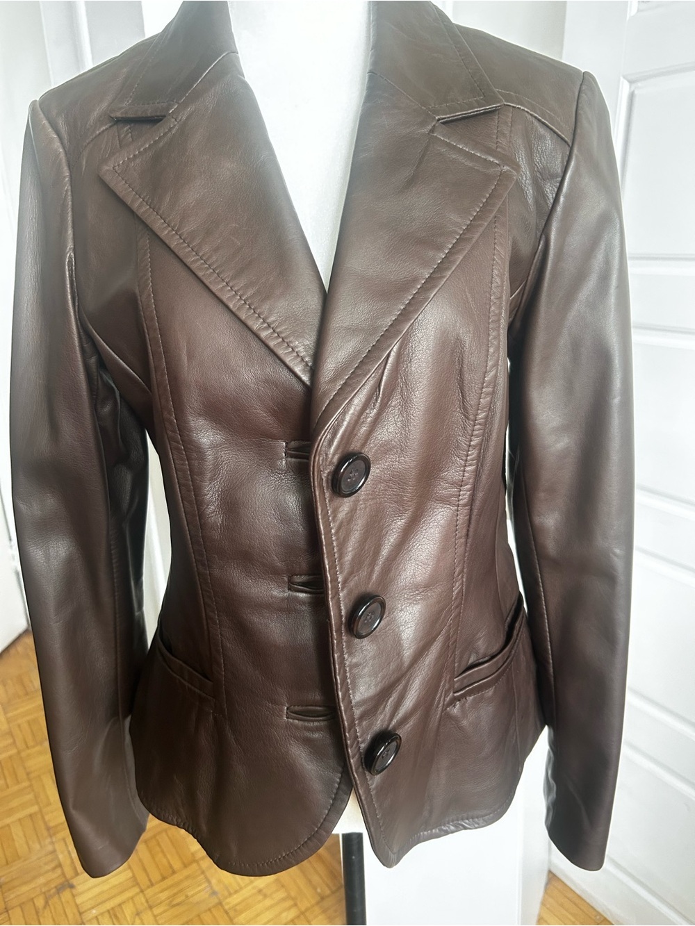 Danier Fashion Leather Brown Genuine Leather Blazer Paisley Lining M